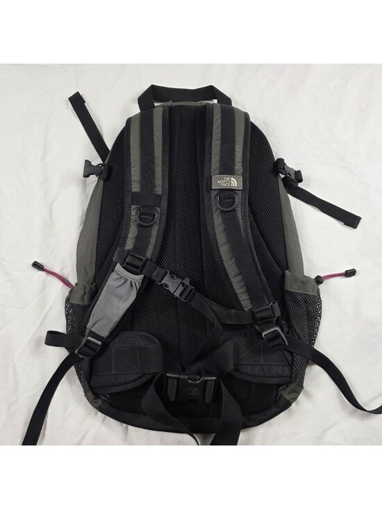 The North Face Amira Womens Backpack Gray Pink Lightweight Hiking Camping - Picture 2 of 15